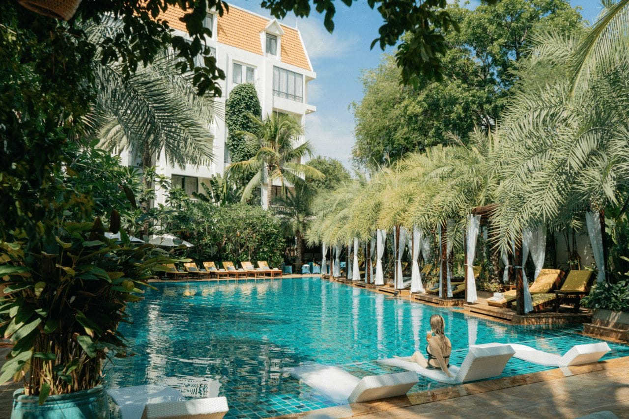 Palace Gate Swimming Pool