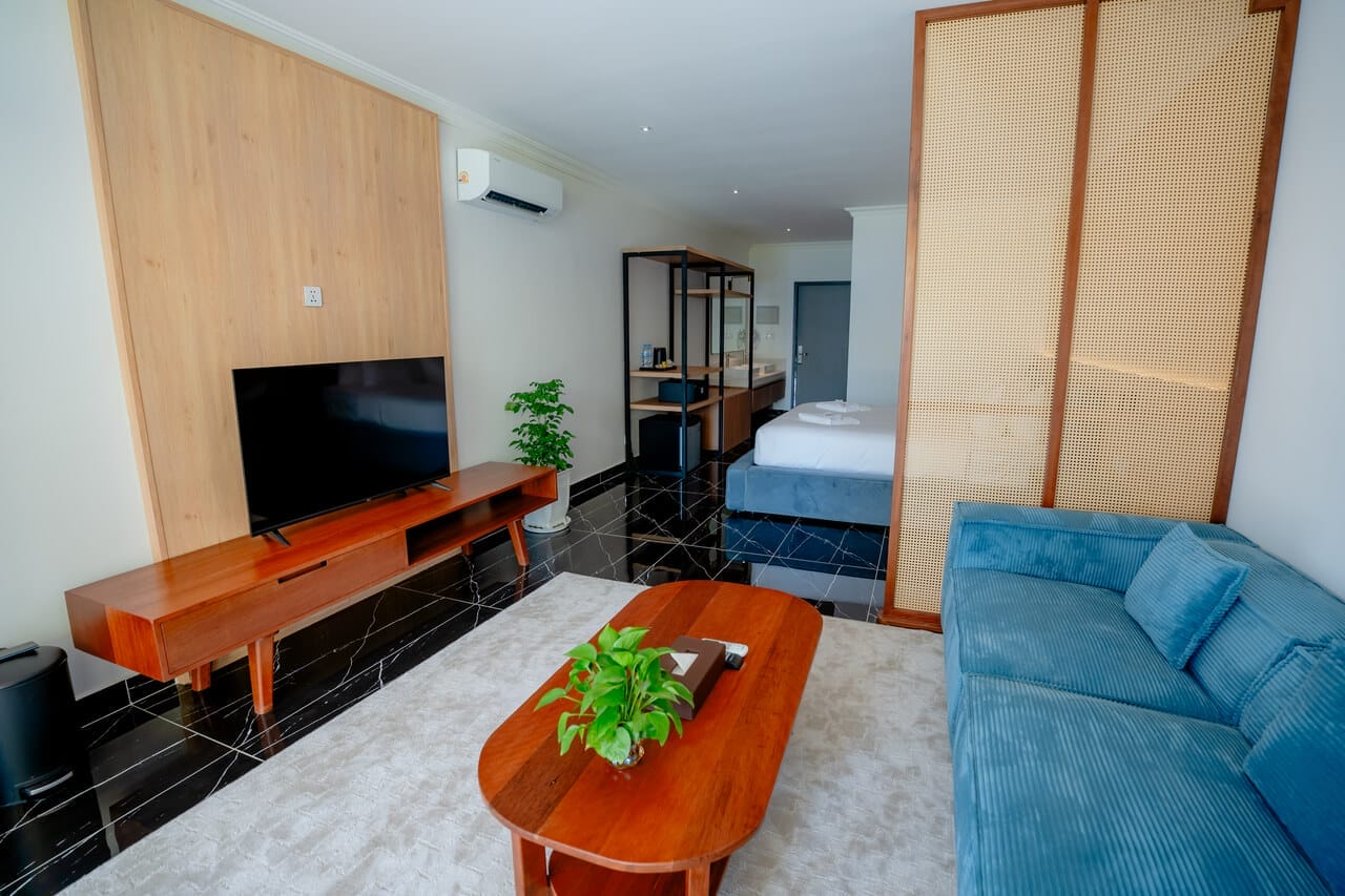 Royal beach resort 02