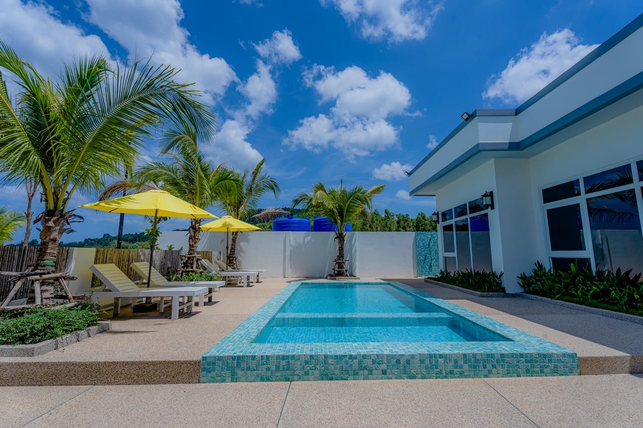 royal beach resort 01