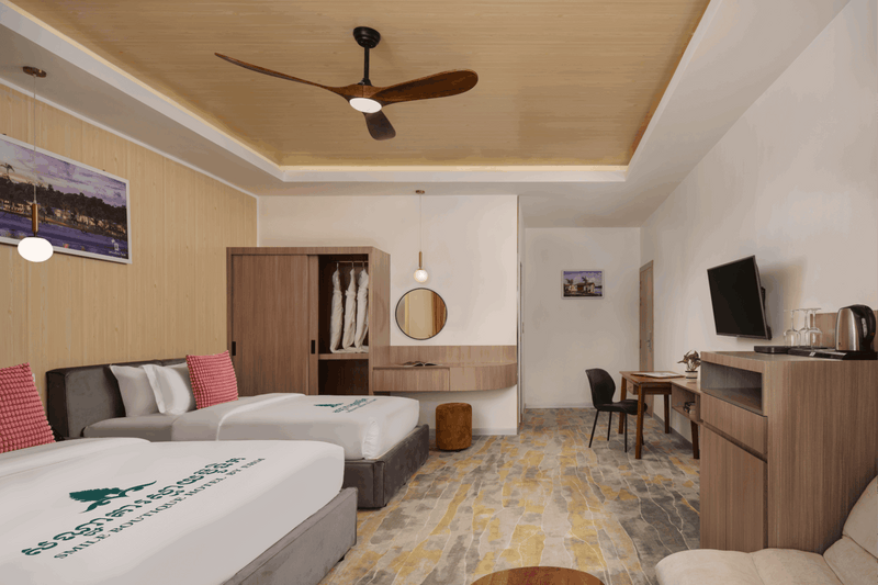 Deluxe Family Balcony_1