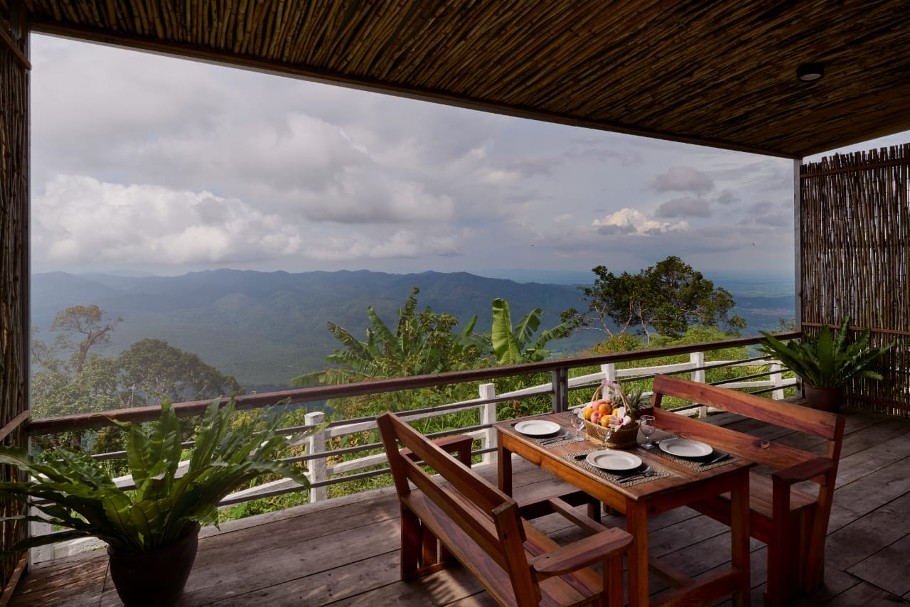 Dining - romhaey kirirom